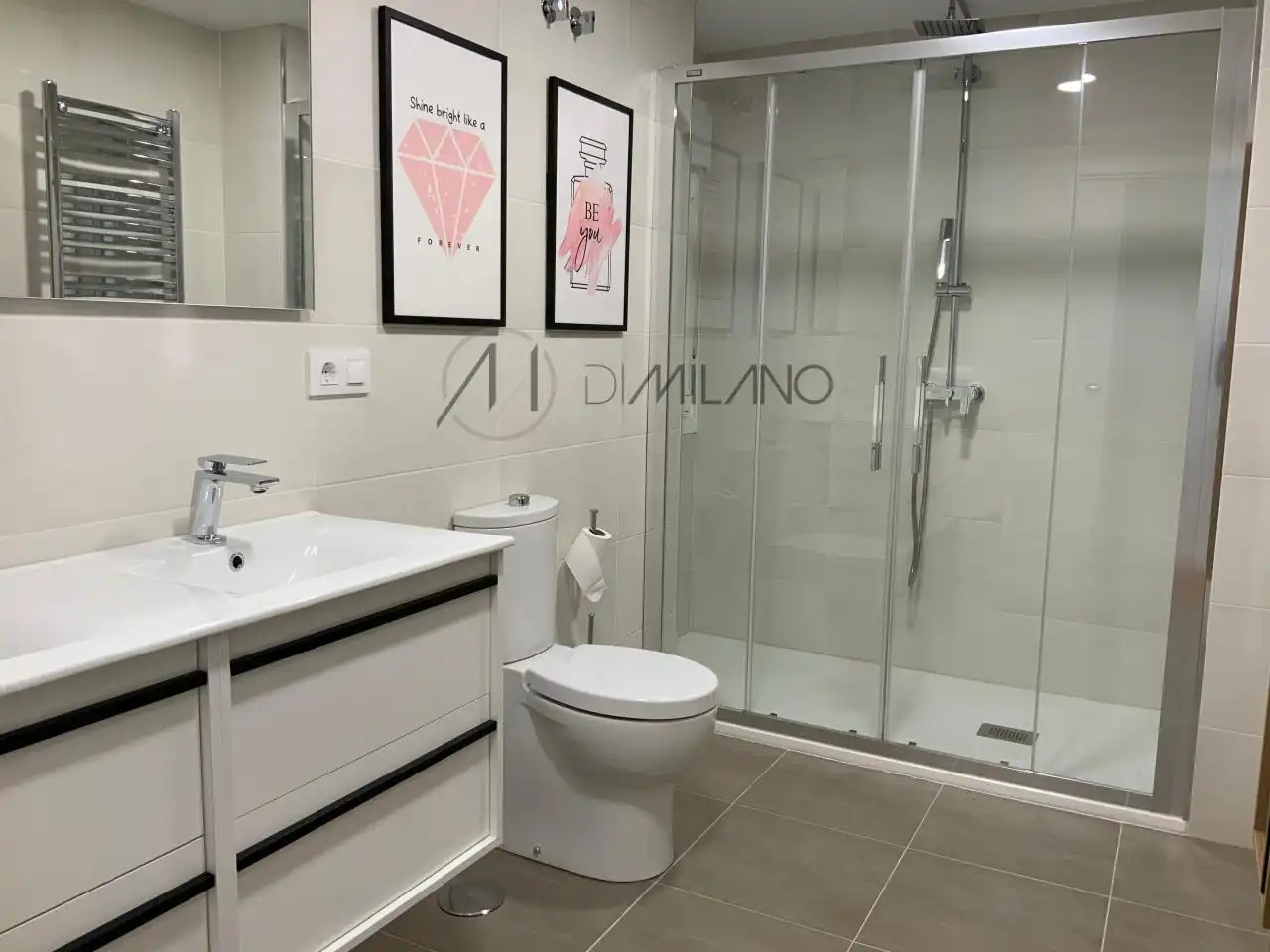 Baño de Piso de alquiler en Vigo  con Calefacción, Parquet y Trastero