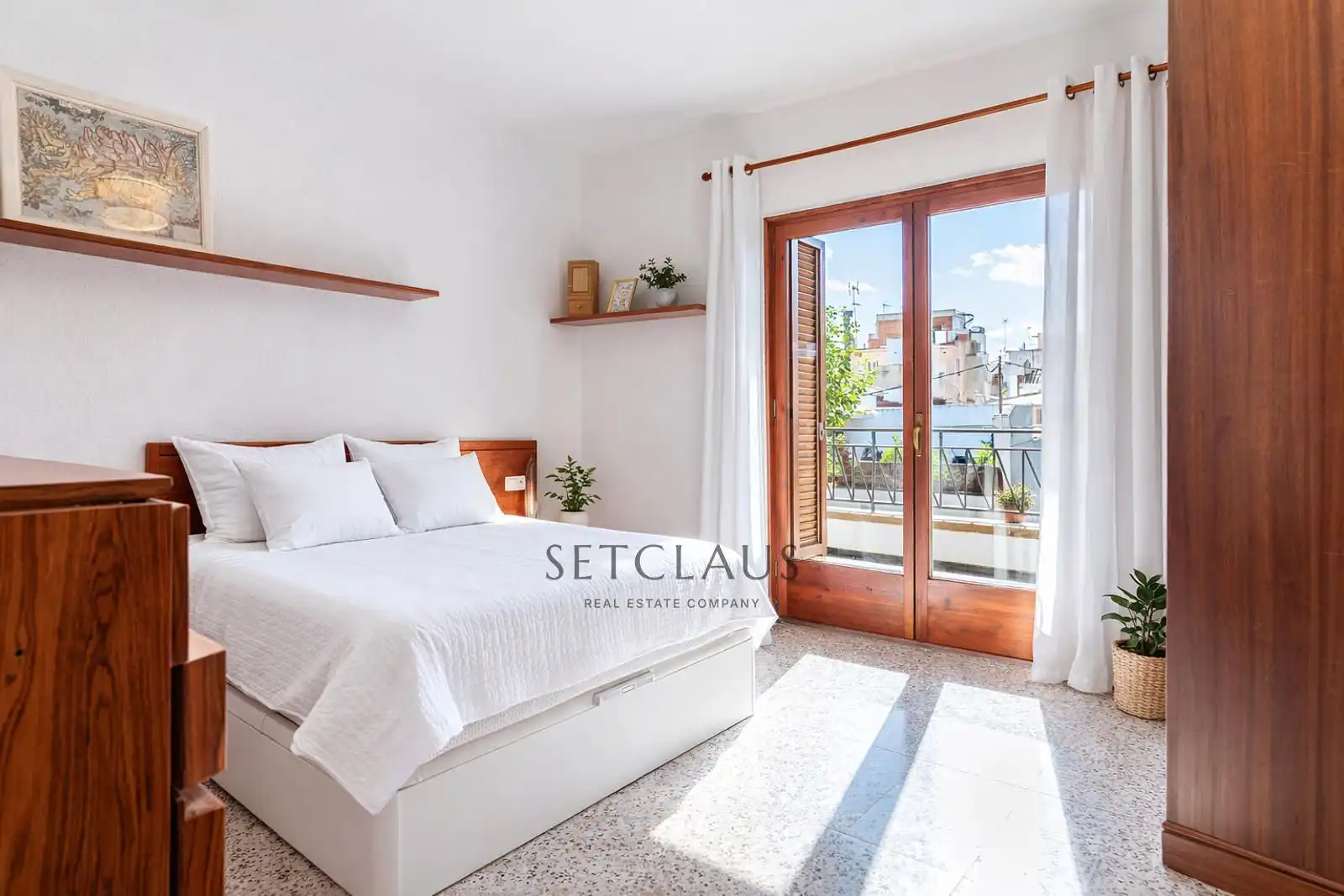 Bedroom of Houses for sale in El Masnou  with Air Conditioner, Heating and Private garden