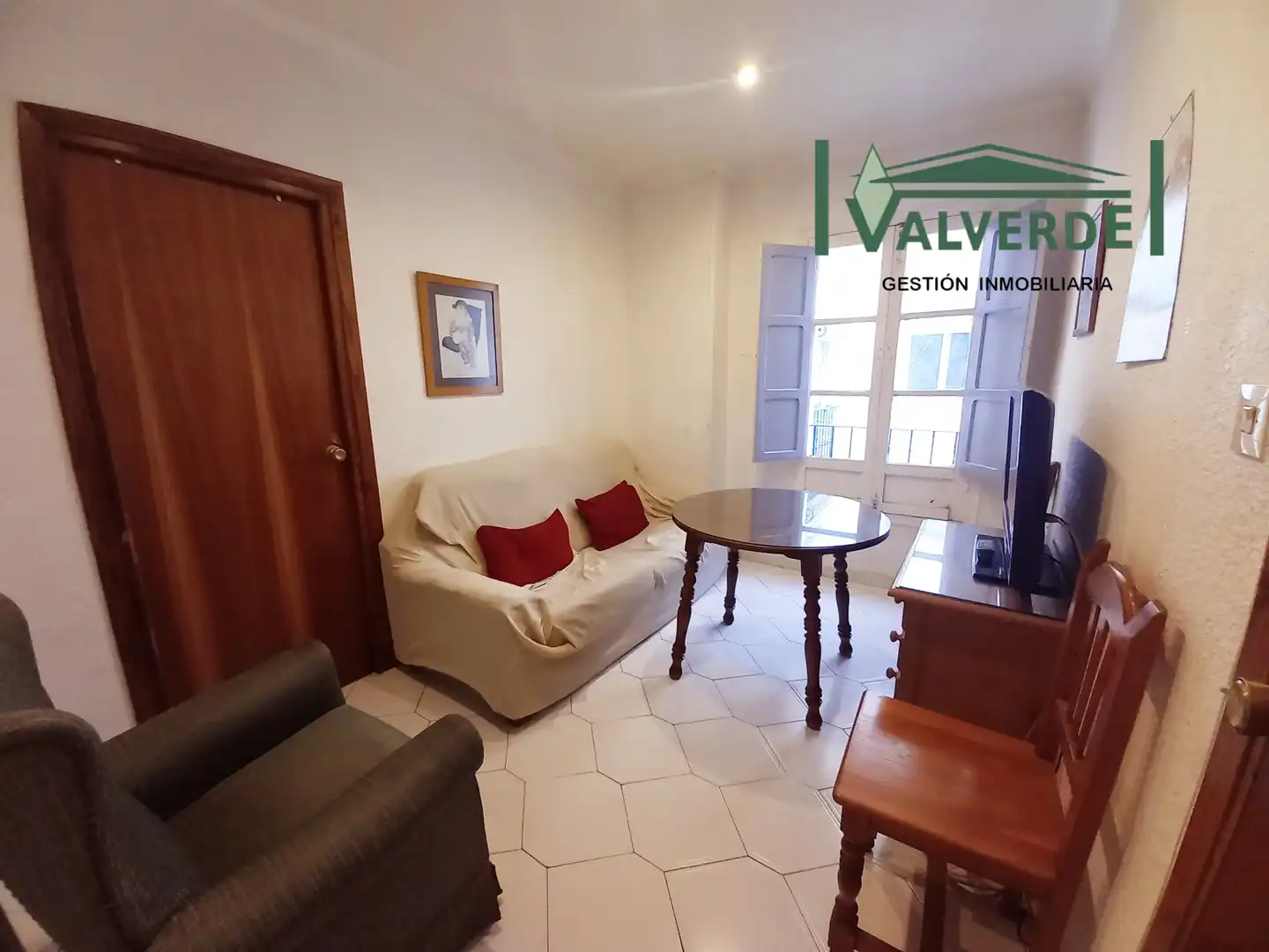 Living room of Flat for rent in Granada  with Furnished, Washing machine and Microwave