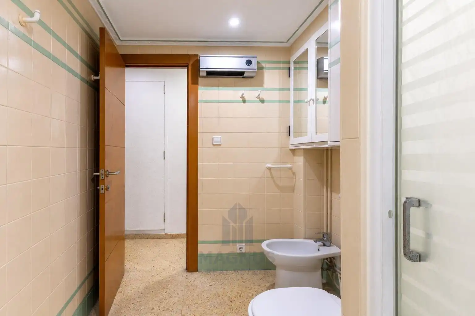 Badezimmer von Wohnung zum Verkauf in Foios mit Klimaanlage, Abstellraum und Balkon