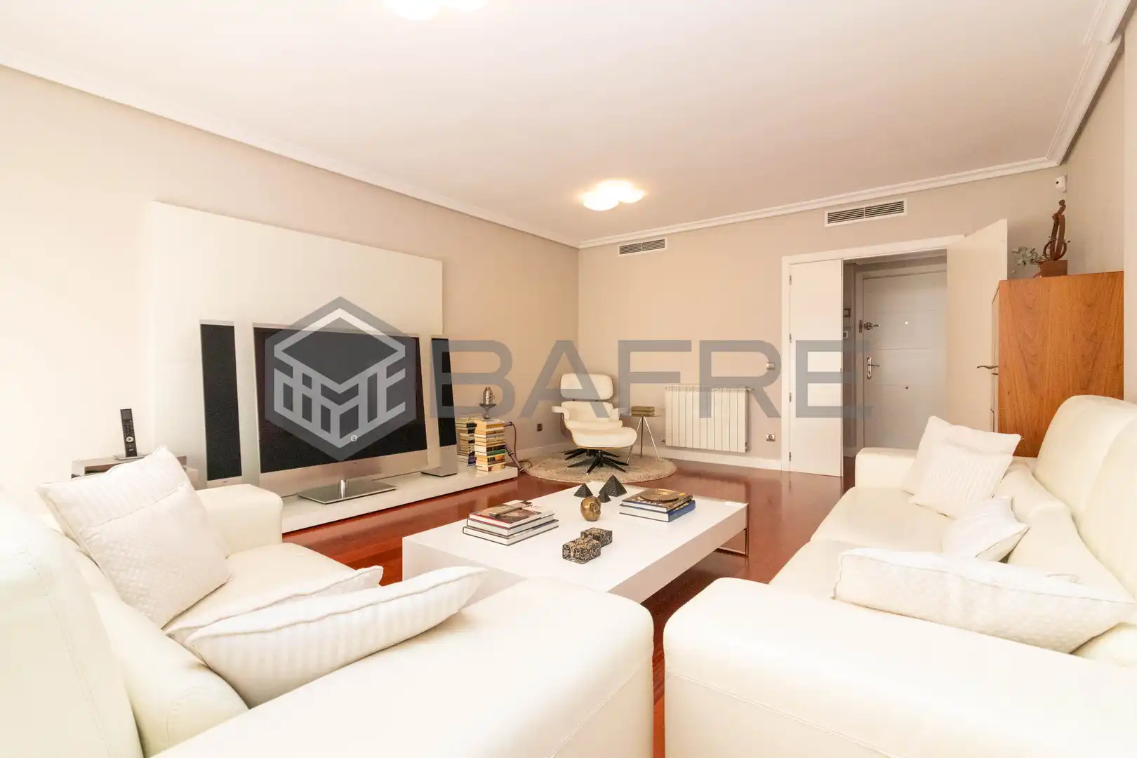 Living room of Attic for sale in Arganda del Rey  with Air Conditioner, Heating and Parquet flooring