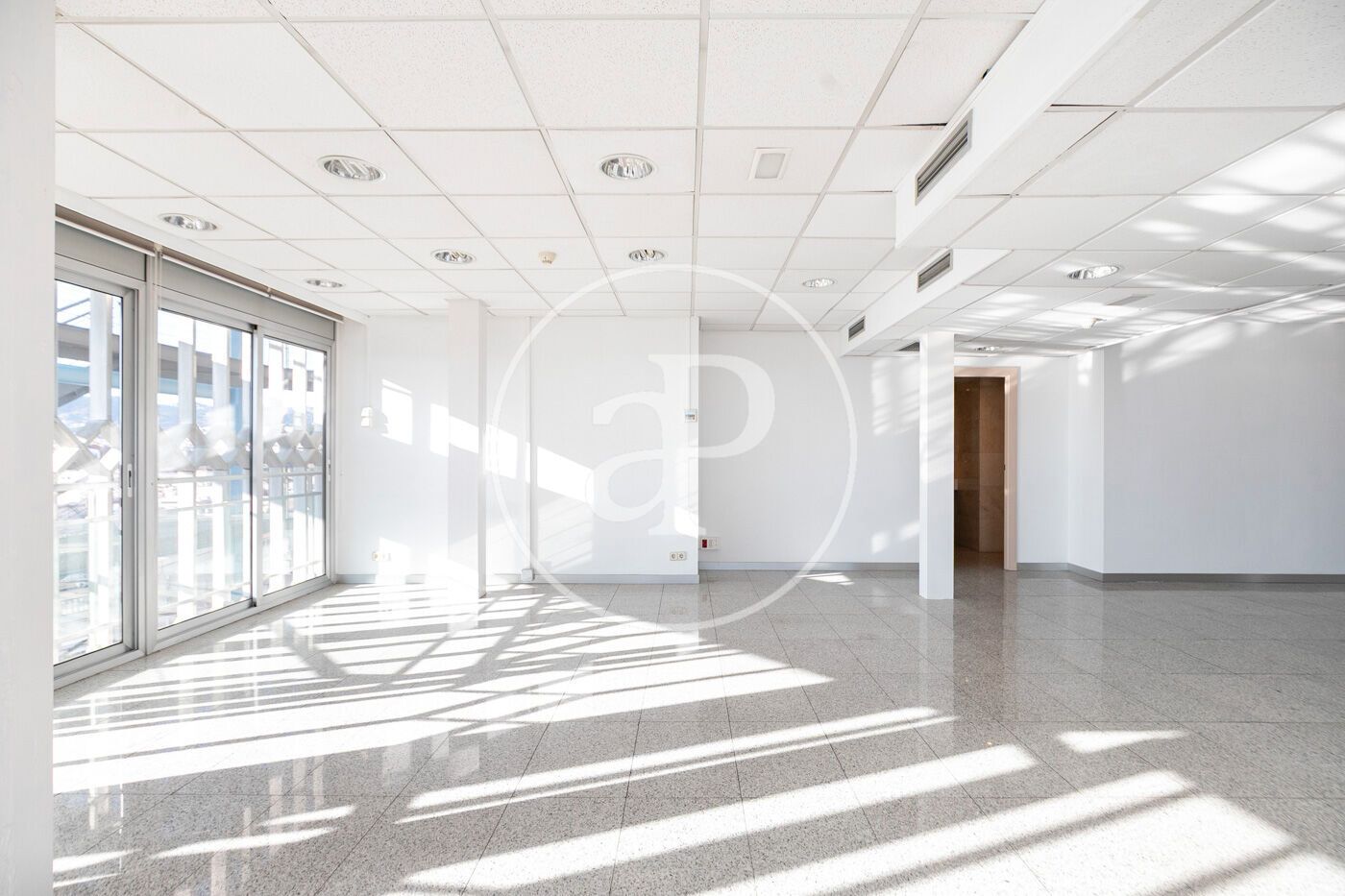 Flat for sale in  Barcelona Capital  with Air Conditioner