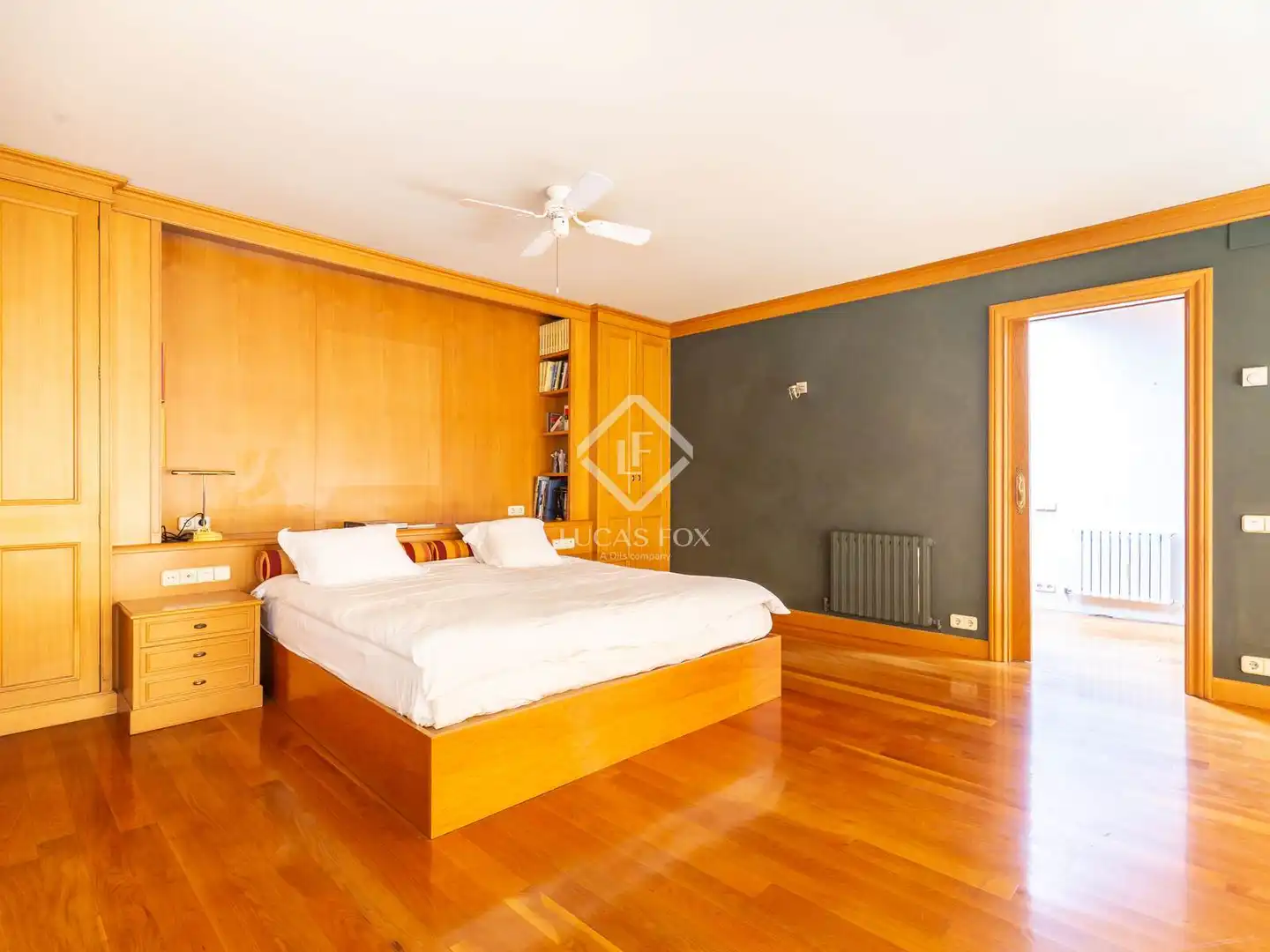 Bedroom of Houses for sale in Esplugues de Llobregat  with Air Conditioner, Heating and Private garden