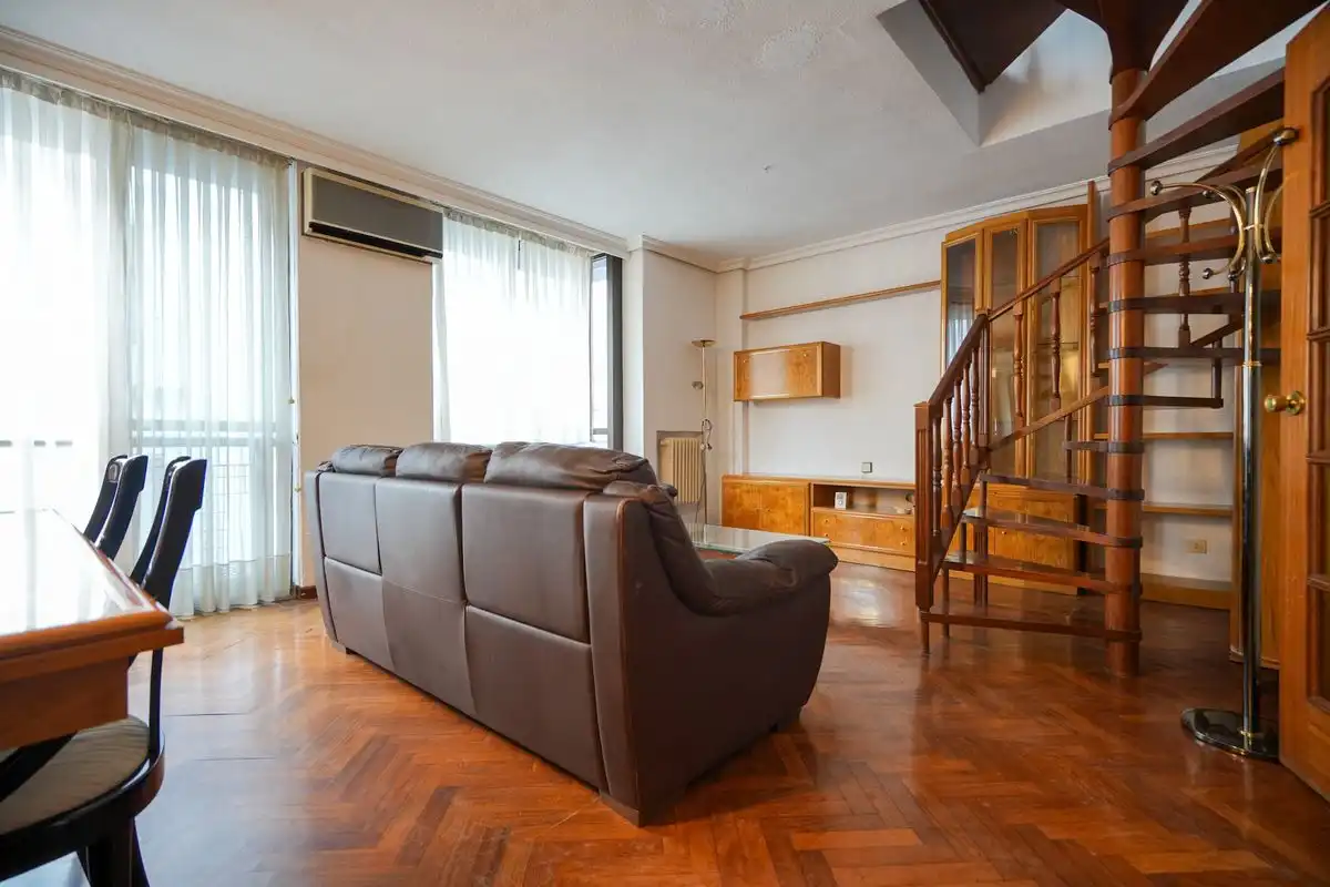 Duplex avec ascenseur à vendre à Calle de Luis Vélez de Guevara, imagen 2