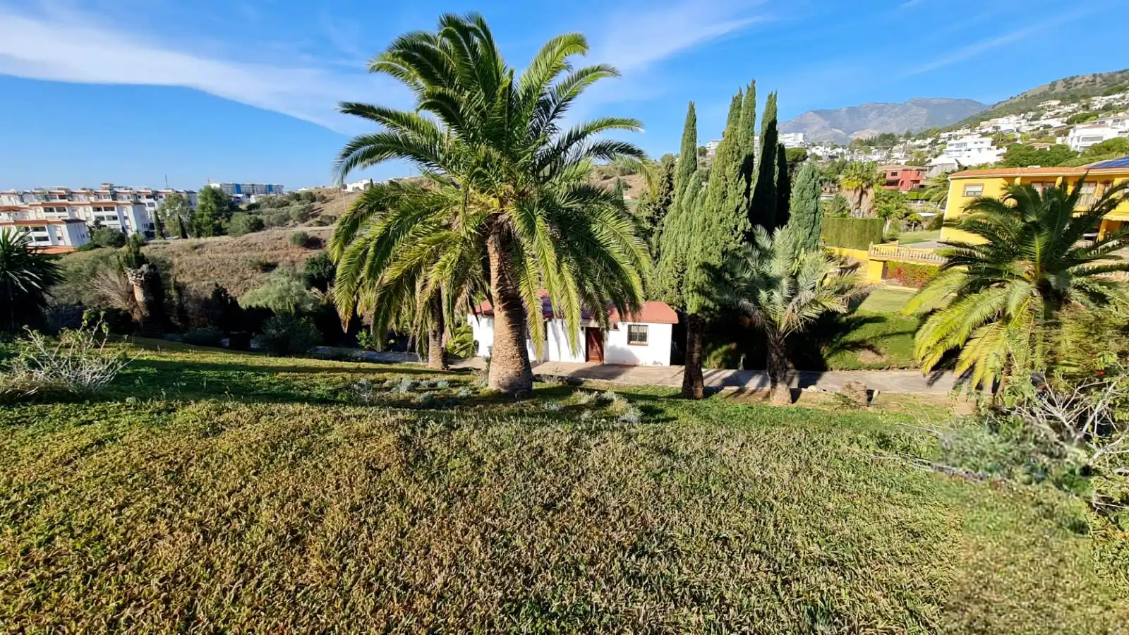 Vista exterior de Casa o chalet en venta en Benalmádena con Jardín privado y Piscina