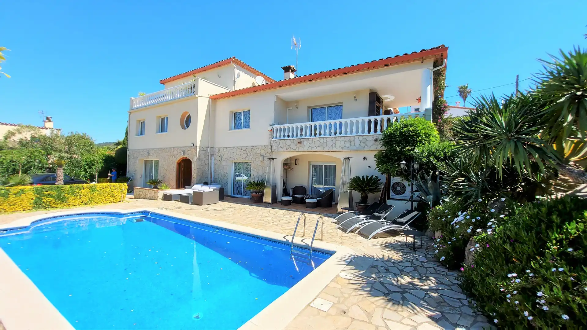 Exterior view of Houses for sale in Calonge i Sant Antoni  with Air Conditioner, Private garden and Terrace
