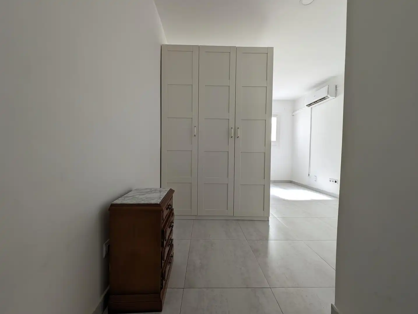 Dormitori de Local de lloguer en Barcelona amb Aire condicionat