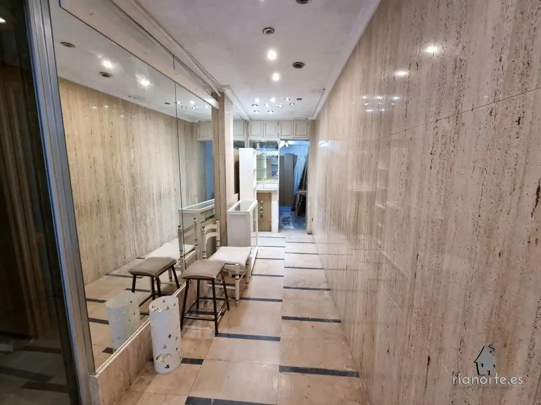 Local comercial en venta en Centro, imagen 3