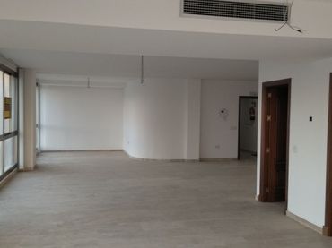 Ufficio in affitto a Nueva Alcalá