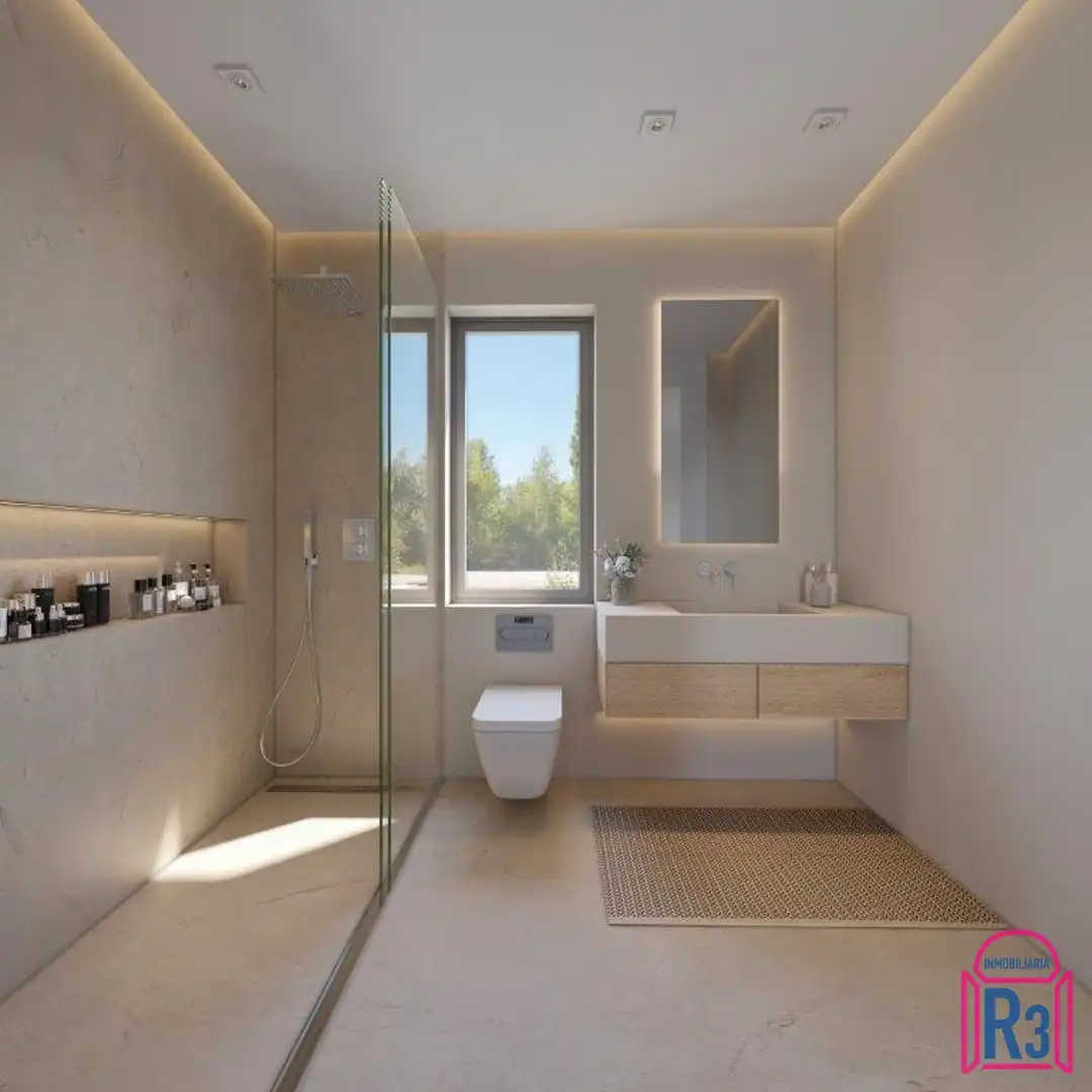 Bathroom of Houses for sale in León Capital   with Heating, Private garden and Terrace