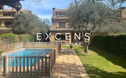 Exterior view of House or chalet for sale in Torrent (Girona)  with Terrace, Swimming Pool and Balcony