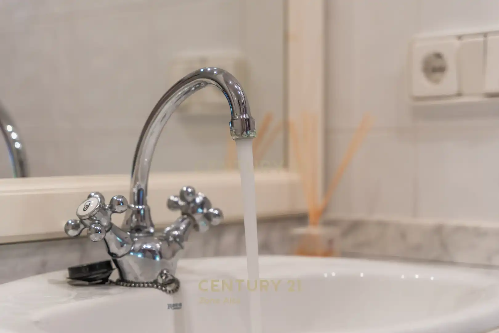 Bathroom of Residential for sale in Móra d'Ebre