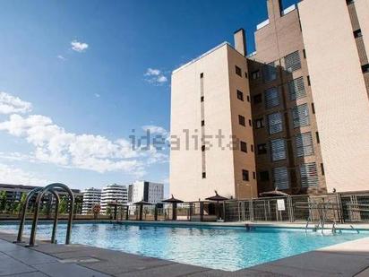 Piscina de Pis en venda en  Madrid Capital amb Aire condicionat, Calefacció i Jardí privat