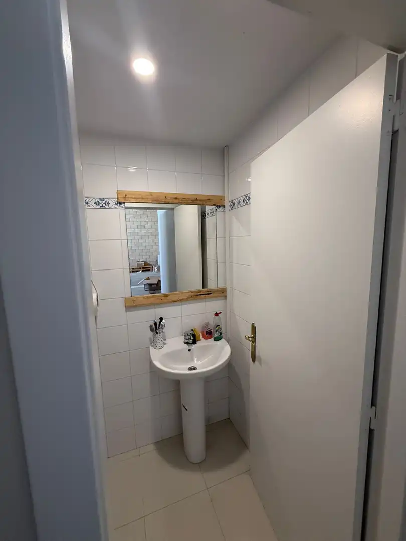 Baño de Nave industrial de alquiler en Laguardia