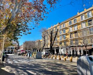 Vista exterior de Pis en venda en  Sevilla Capital amb Balcó