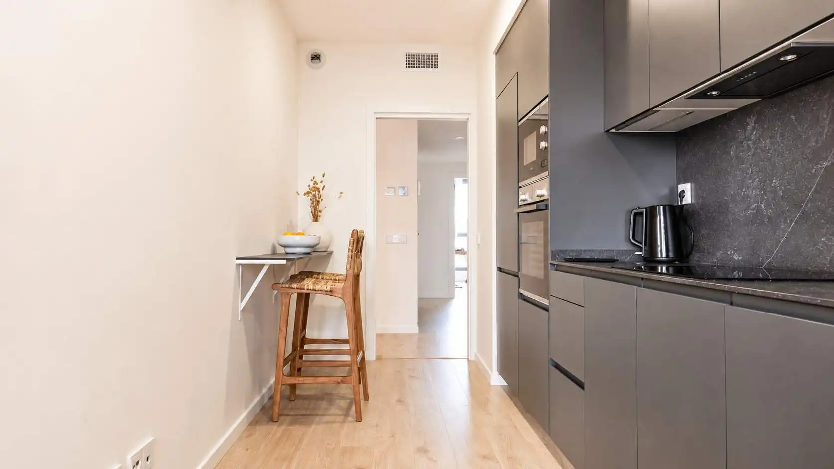Küche von Wohnung zur Miete in Badalona mit Klimaanlage, Terrasse und Möbliert