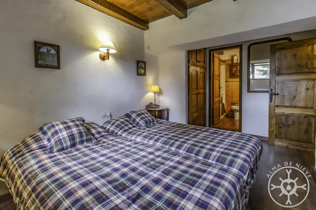 Bedroom of Detached homes for sale in Naut Aran  with Terrace and Furnished