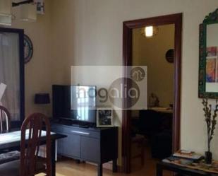 Sala d'estar de Pis de lloguer en  Sevilla Capital amb Aire condicionat, Parquet i Moblat