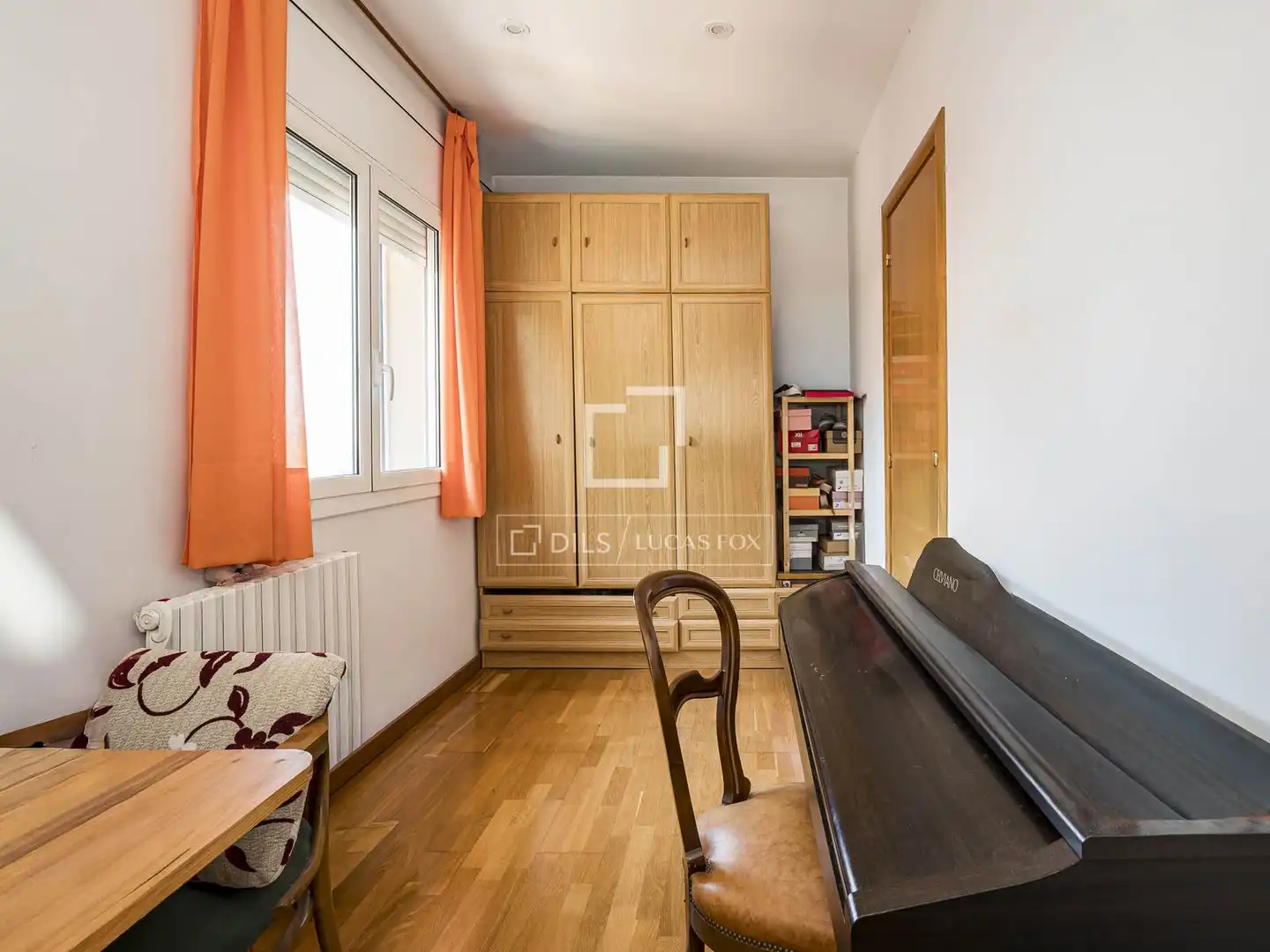 Dormitori de Casa o xalet en venda en Sant Cugat del Vallès amb Aire condicionat, Calefacció i Jardí privat