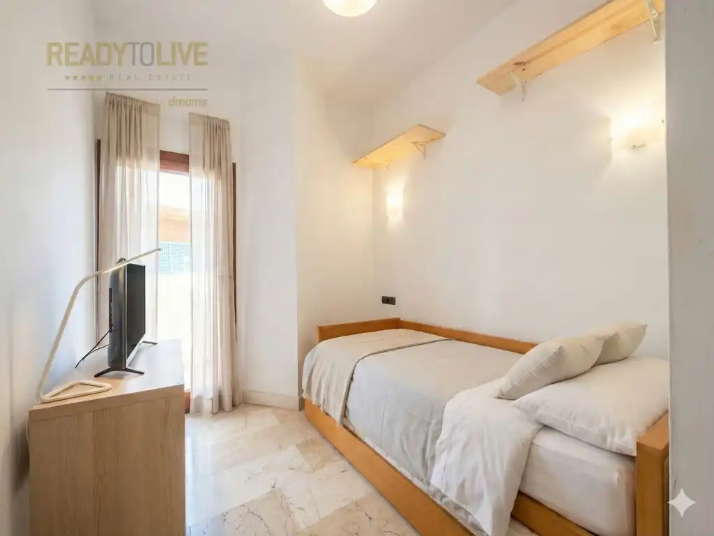 Bedroom of Flat for sale in Alcúdia  with Air Conditioner, Terrace and Furnished