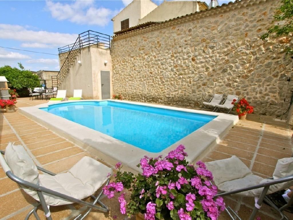 Piscina de Casa adosada de alquiler en Vilafranca de Bonany con Aire acondicionado, Calefacción y Terraza