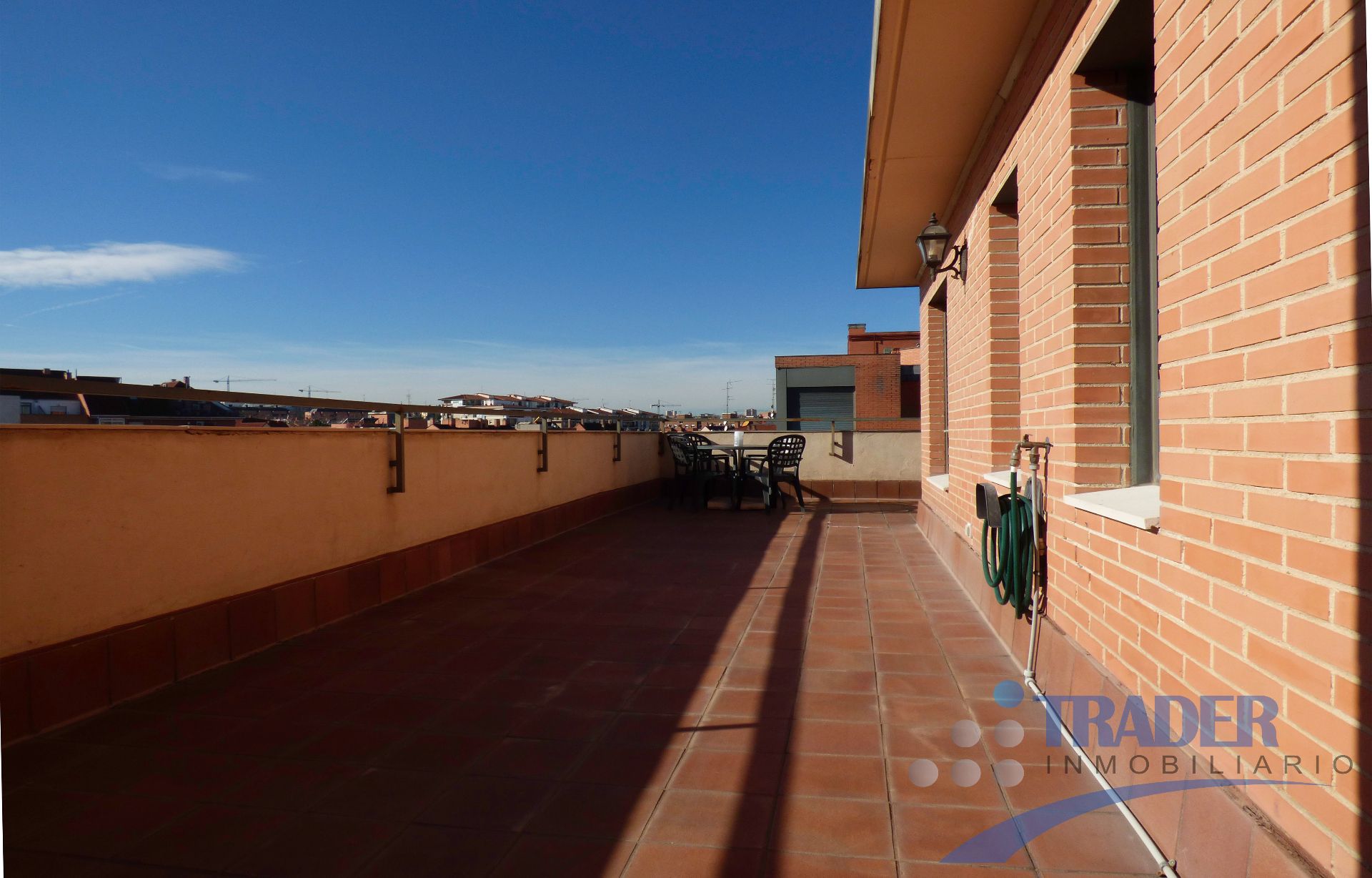 Terrassa de Àtic en venda en  Madrid Capital amb Aire condicionat, Jardí privat i Terrassa