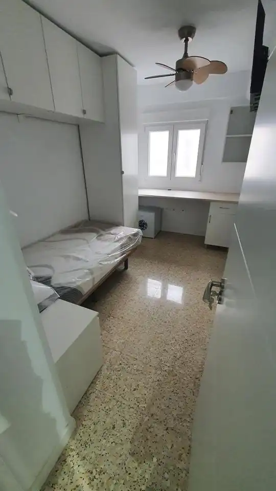 Habitación de Piso en venta en Zaragoza con Trastero y Amueblado