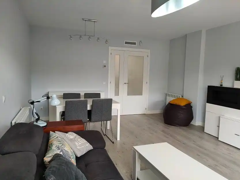 Sala de estar de Planta baja de alquiler en Colmenar Viejo con Calefacción, Jardín privado y Terraza