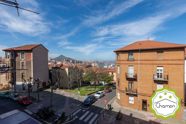 Piso en Venta en Jose Roda Kalea en Txabarri - La Unión - Vista Alegre