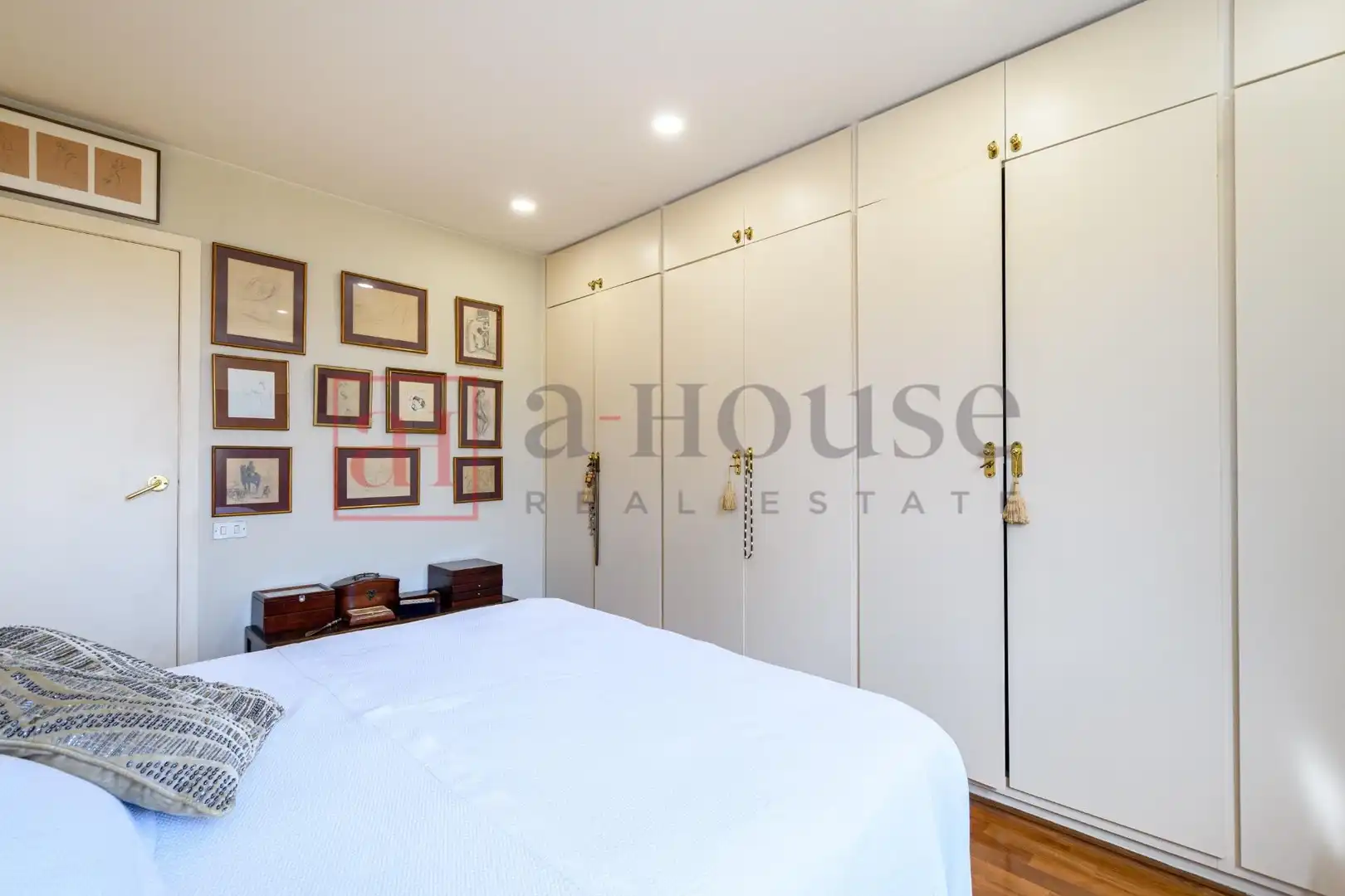 Piso con ascensor en venta en Avenida de Josep Tarradellas, imagen 13