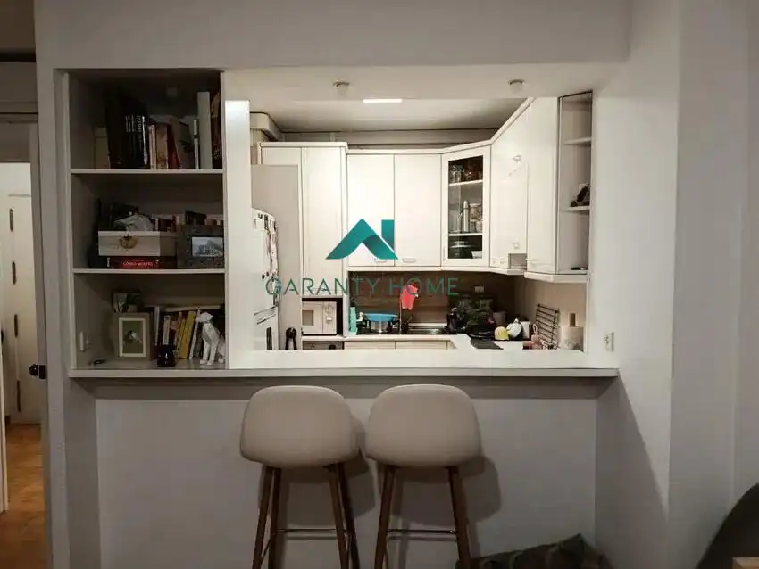 Cocina de Piso en venta en Sevilla con Trastero y Balcón