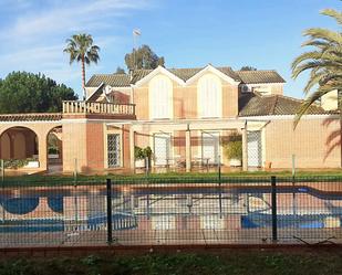 Garden of House or chalet to rent in Mairena del Alcor  with Air Conditioner and Swimming Pool