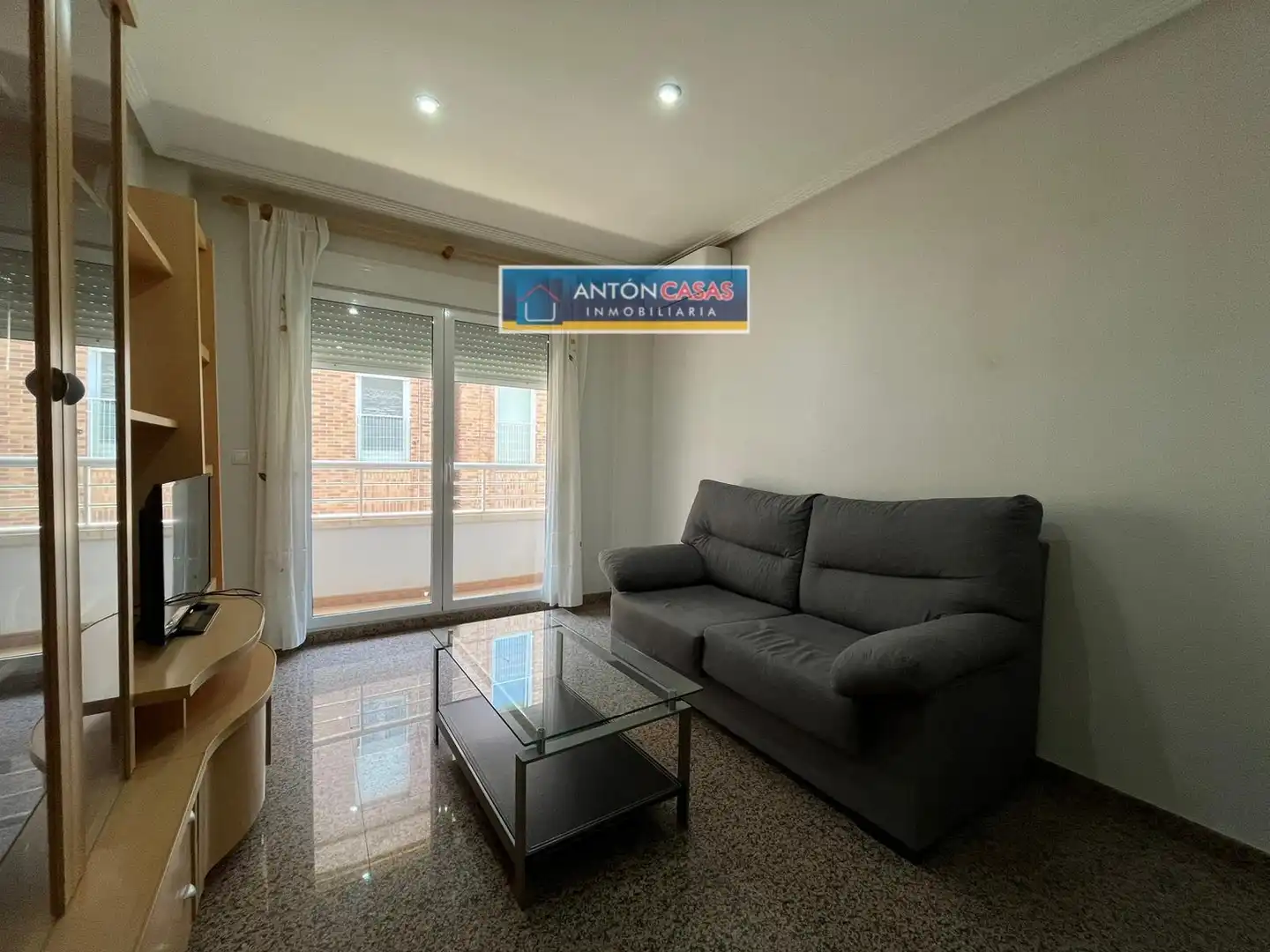 Sala de estar de Piso de alquiler en Elda con Aire acondicionado, Amueblado y Balcón
