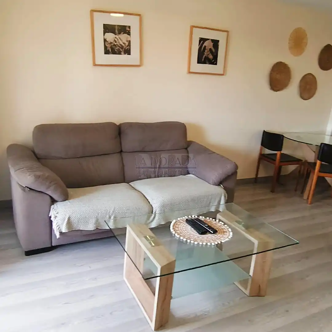 Sala de estar de Apartamento en venta en Cambrils con Amueblado, Balcón y Piscina comunitaria