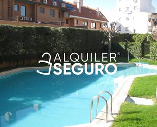 Swimming pool of Flat to rent in Pozuelo de Alarcón  with Air Conditioner, Heating and Terrace