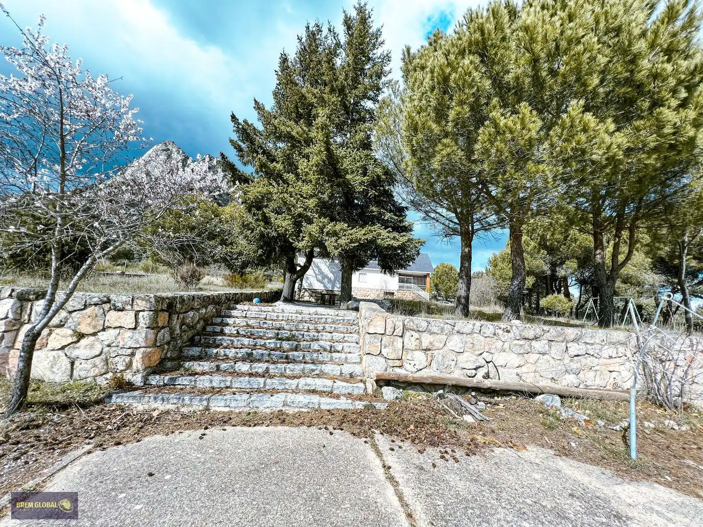 Casa o xalet en venda en La Cabrera amb Jardí privat, Terrassa i Traster
