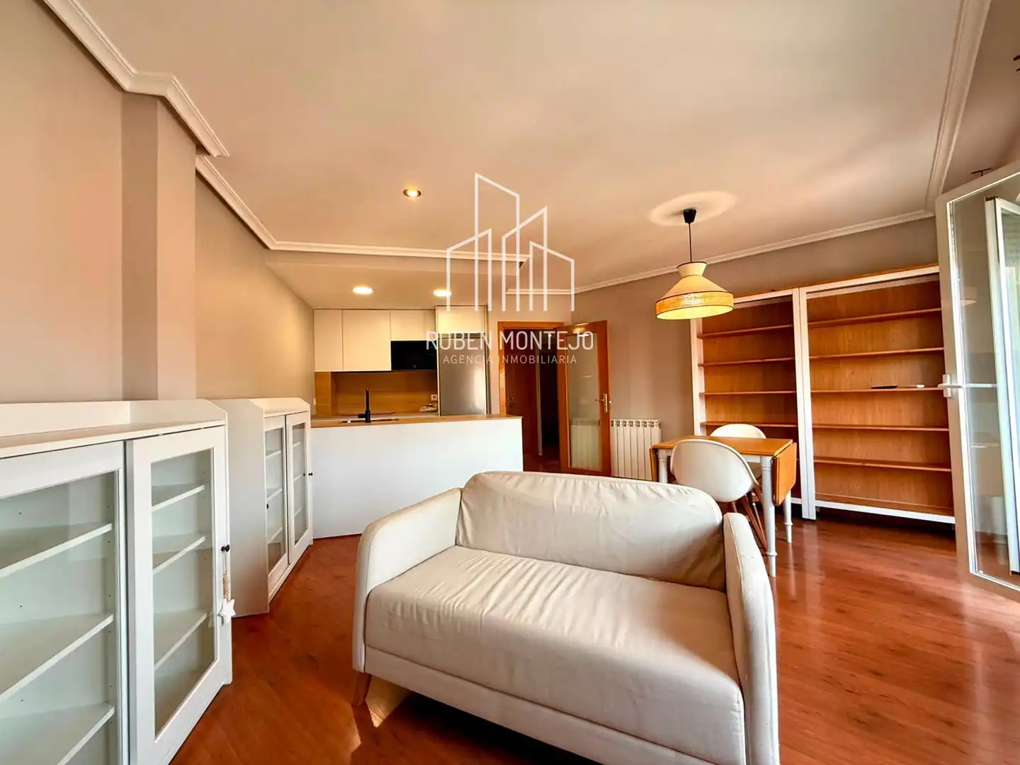 Wohnzimmer von Wohnung zur Miete in Villamayor mit Heizung, Terrasse und Möbliert