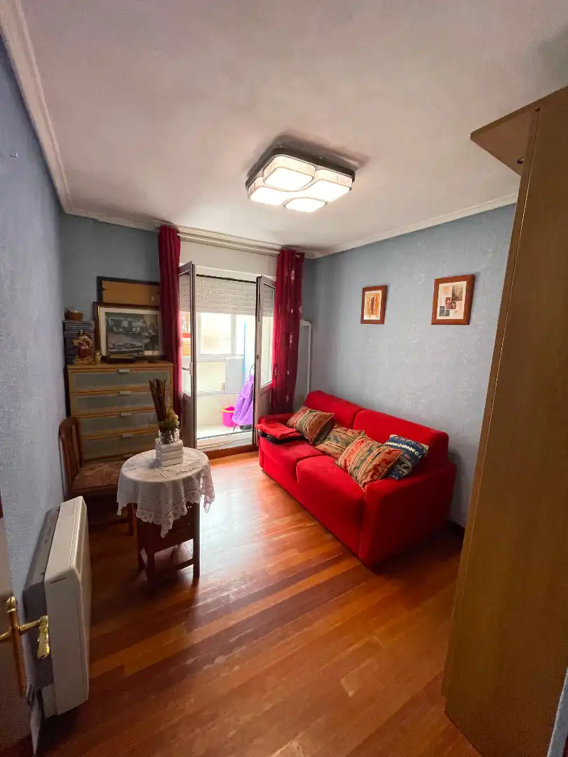 Habitación de Piso en venta en Barakaldo  con Calefacción, Parquet y Amueblado