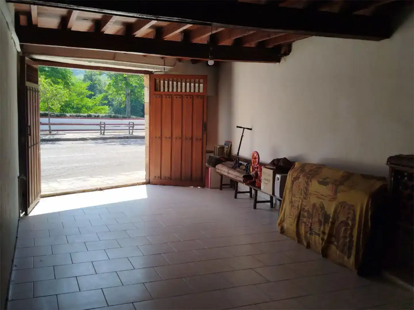 Casa adosada en venda en Los Corrales de Buelna  amb Balcó