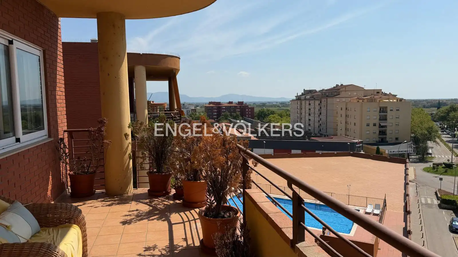 Flat with terrace for sale in Carrer Mare de Déu de Montserrat, imagen 2