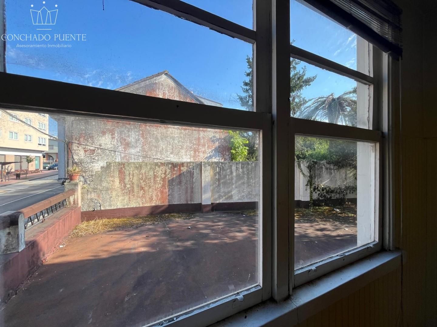 Vista exterior de Casa o xalet en venda en Oleiros amb Jardí privat