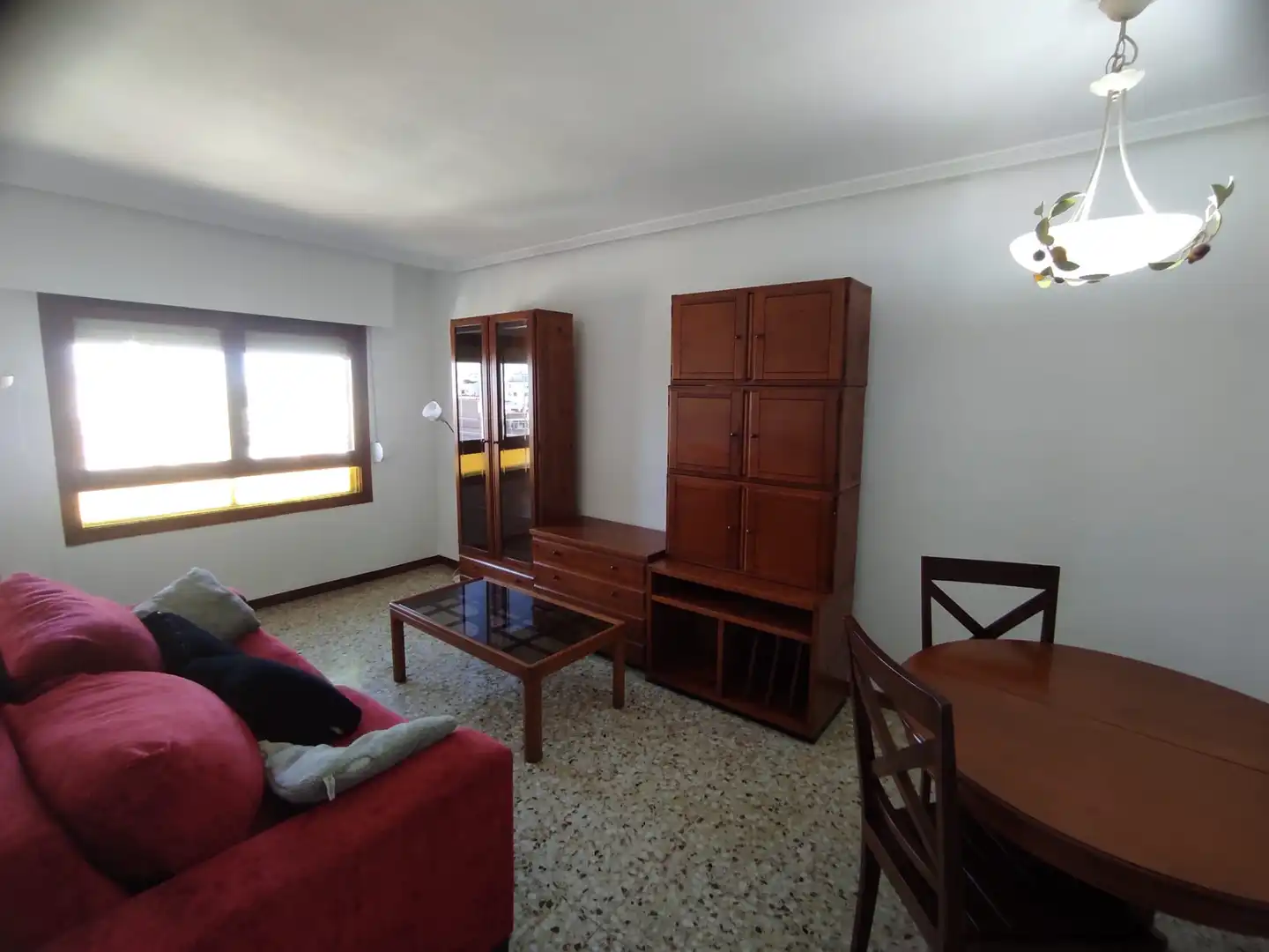 Living room of Flat for sale in Zaragoza  with Air Conditioner, Heating and Oven