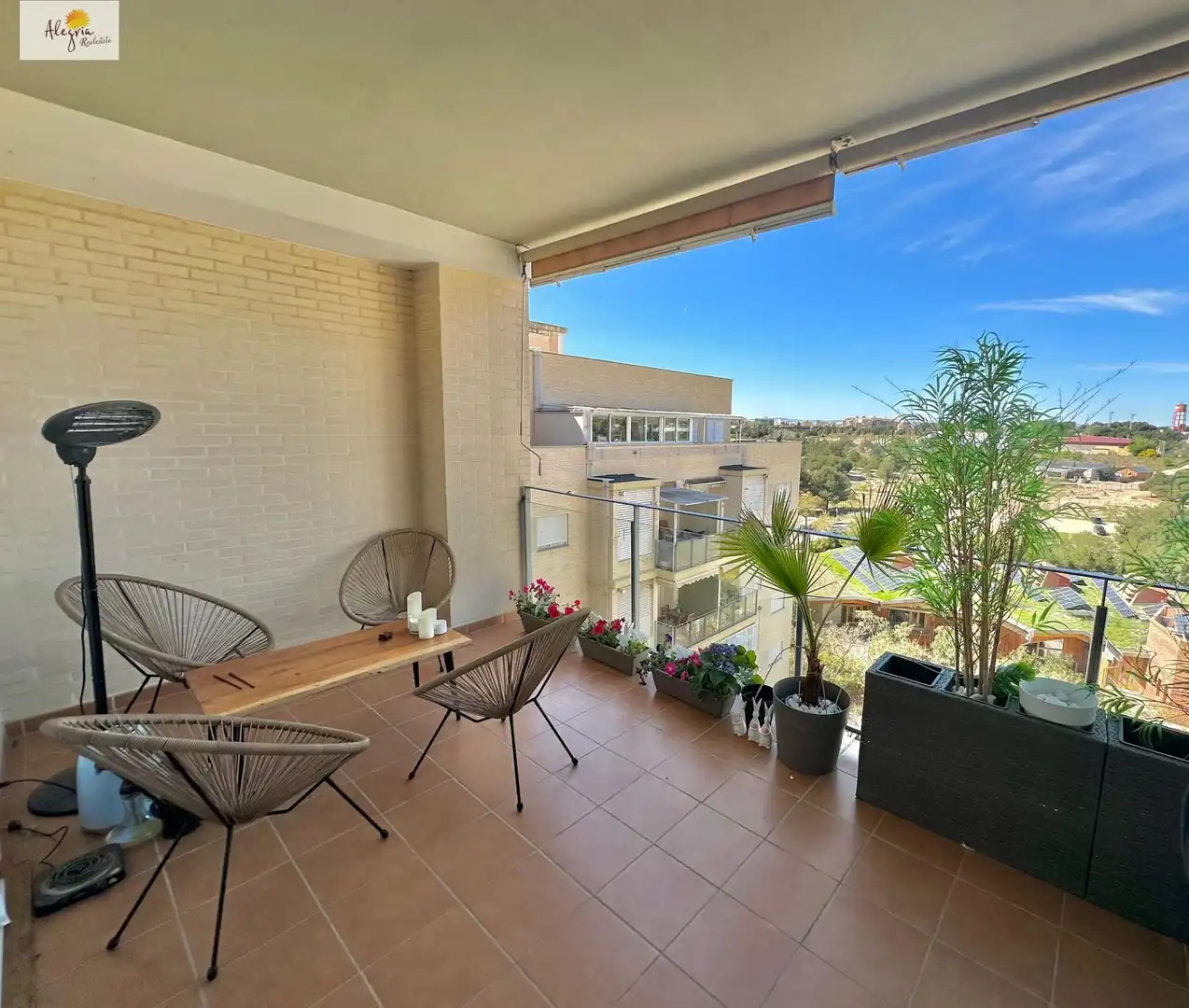 Terraza de Apartamento en venta en Paterna con Aire acondicionado, Calefacción y Jardín privado