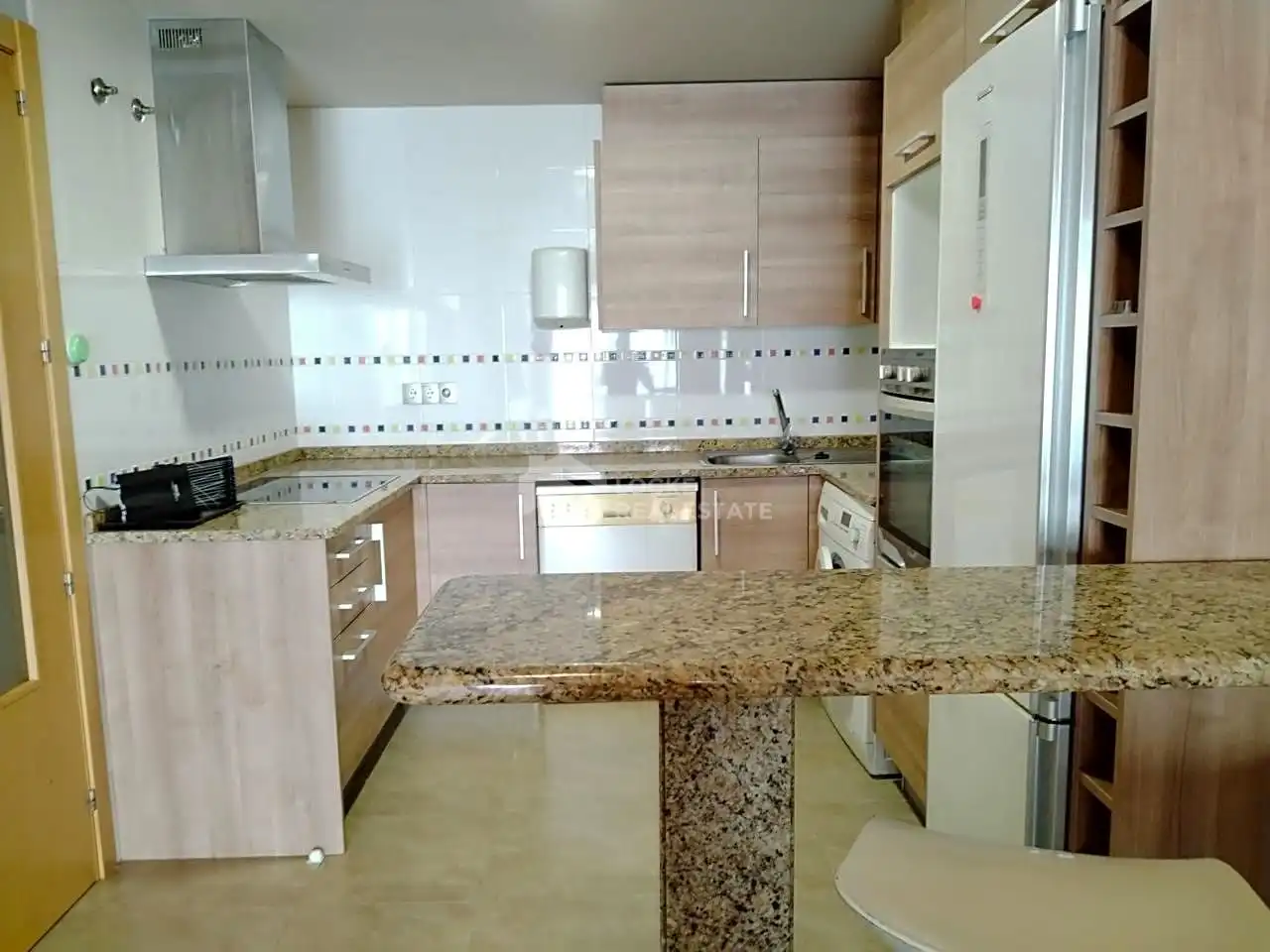 Küche von Wohnung zum Verkauf in Almazora / Almassora mit Klimaanlage, Terrasse und Möbliert