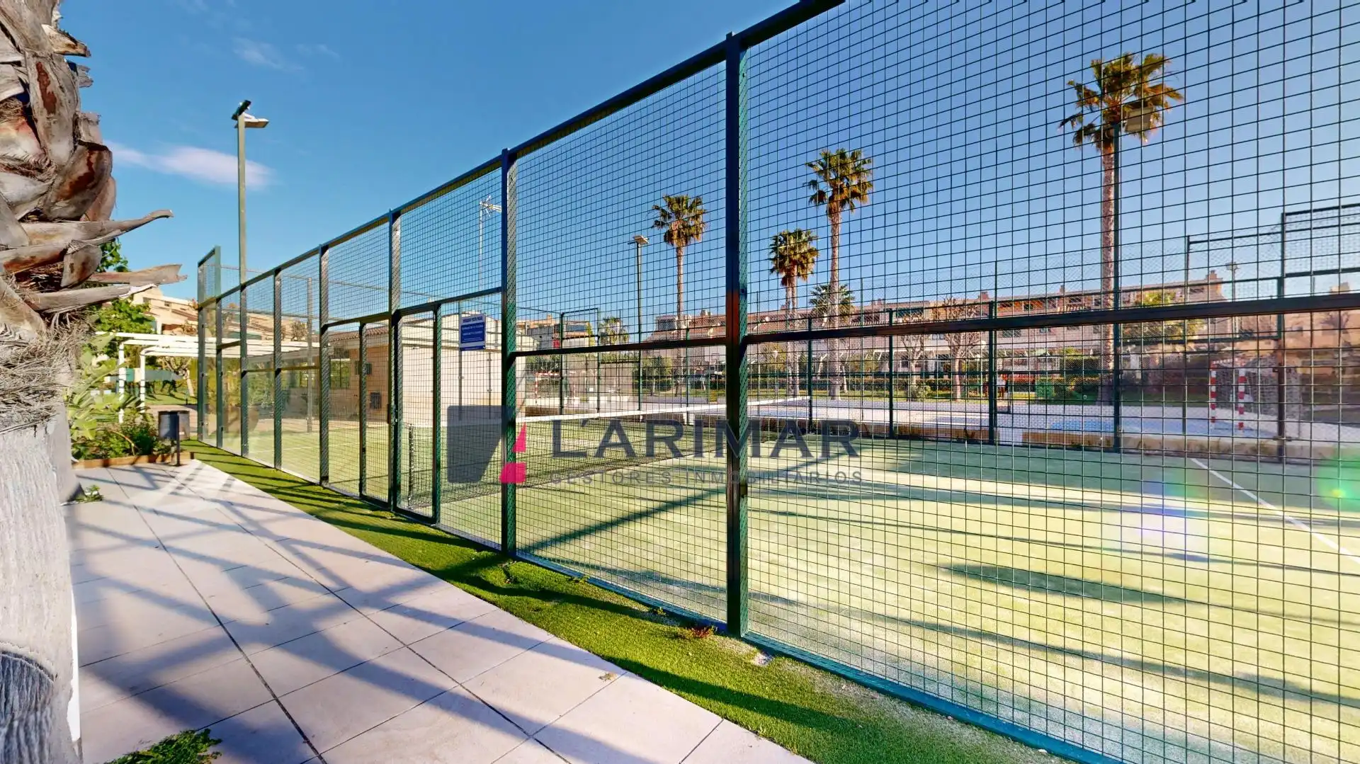 Exterior view of Detached homes for sale in Alicante / Alacant  with Air Conditioner, Private garden and Terrace