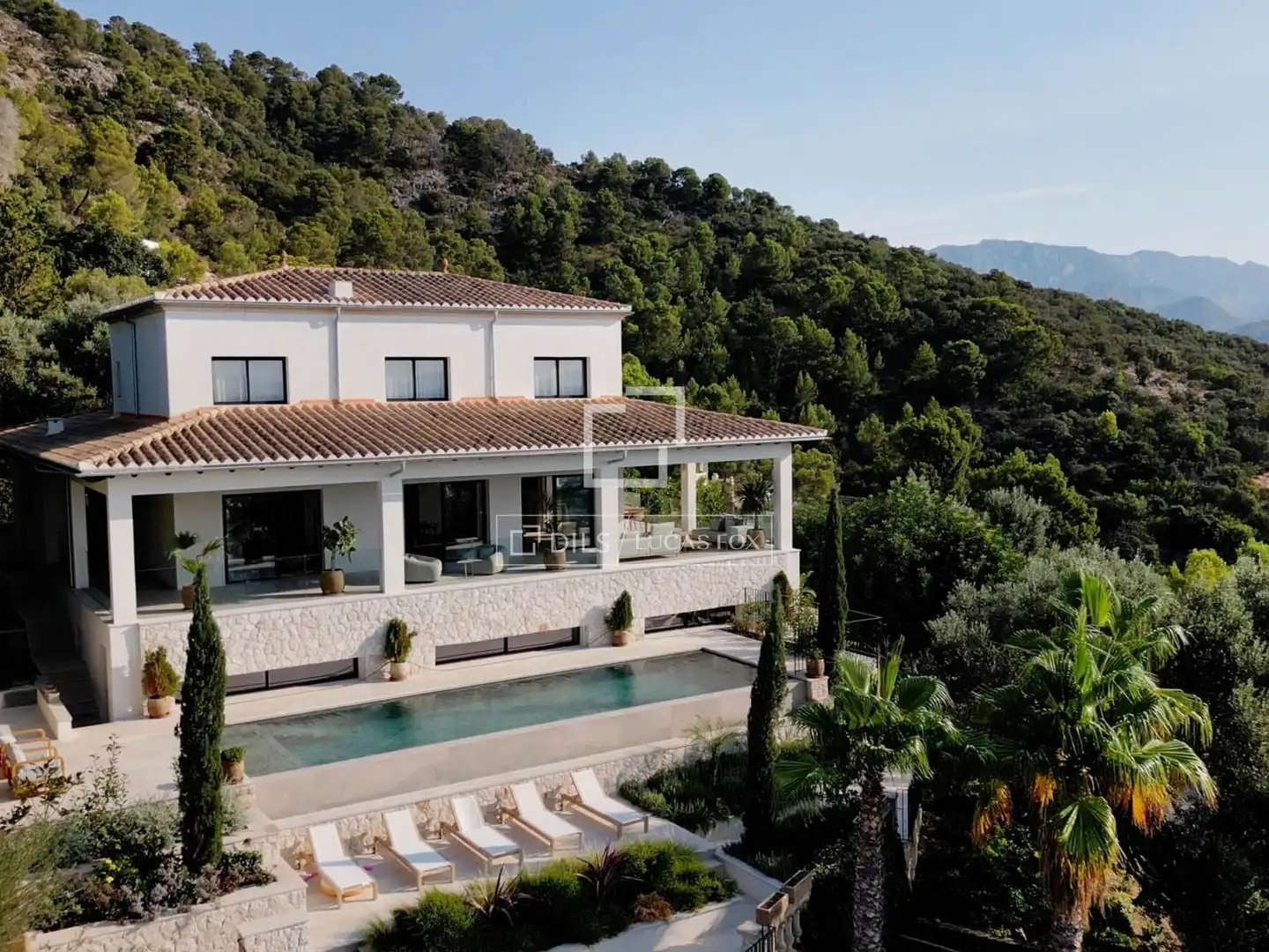 Vista exterior de Casa o xalet en venda en Bunyola amb Aire condicionat, Calefacció i Jardí privat