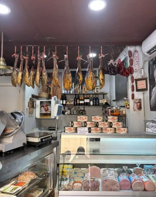 Local comercial en venda a C. Hiniesta, imagen 2