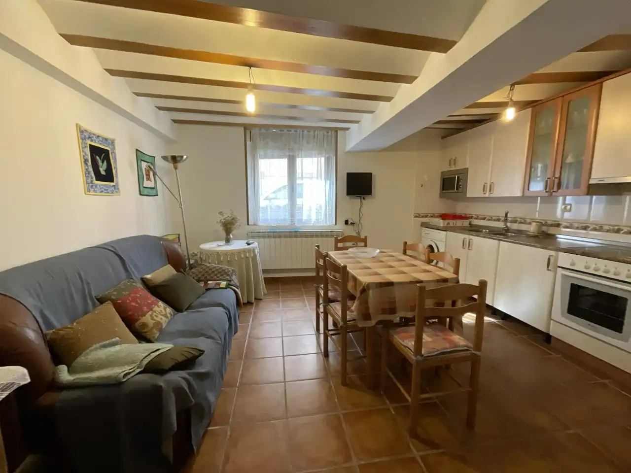 Living room of Houses for sale in Fresno de Río Tirón  with Heating and Furnished