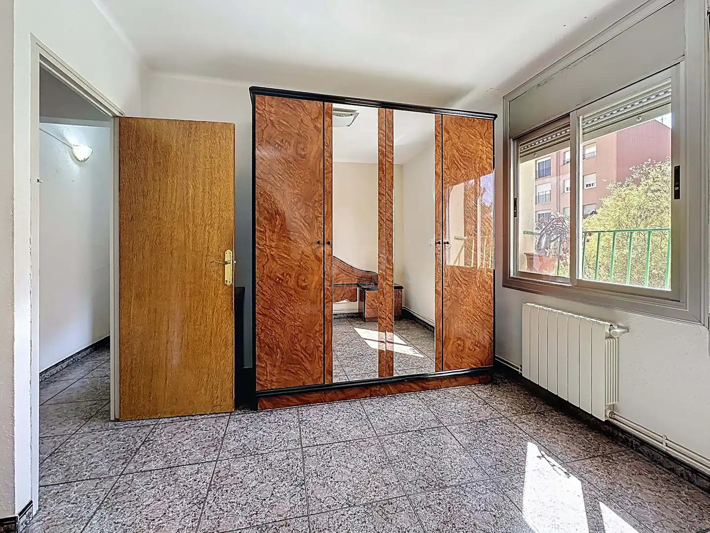 Flat for sale in Terrassa  with Heating