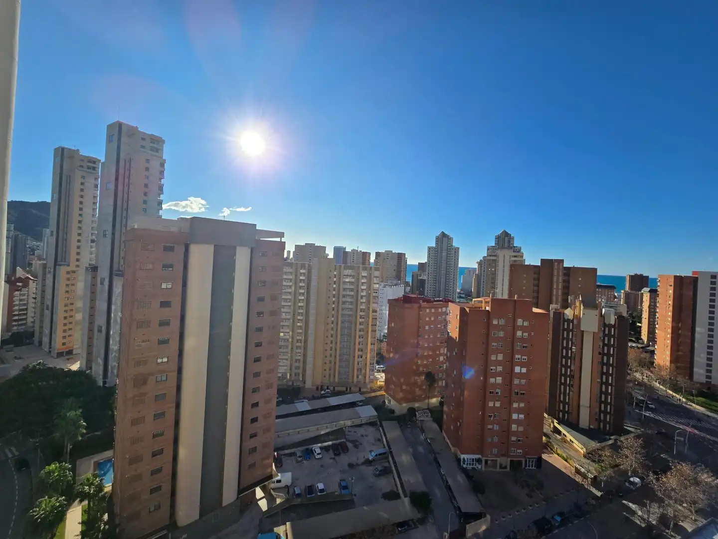 Vista exterior de Apartamento en venta en Benidorm con Amueblado y Piscina comunitaria